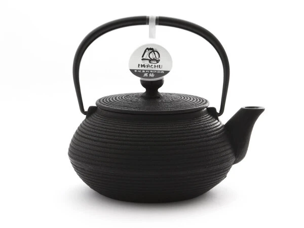 Japanische Teekanne Gusseisen SENBIKI, 0,65 l Japanische Teekanne Gusseisen SENBIKI, 0,65 L -Einrichtungsgeschäft japanische teekanne gusseisen senbiki 0 65 l 1