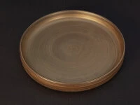 Shusetsu Servierplatte Gold, flach, stapelbar Shusetsu Servierplatte Gold, Flach, Stapelbar -Einrichtungsgeschäft shusetsu servierplatte gold flach stapelbar5