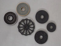 Untersetzer Iwachu Arare, Ø 13.5 cm, Schwarz-Silber Untersetzer Iwachu Arare, Ø 13.5 Cm, Schwarz-Silber -Einrichtungsgeschäft untersetzer iwachu arare o 13 5 cm schwarz silber5